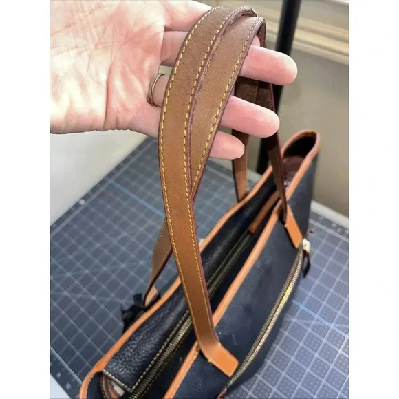 Dooney & Bourke Black and Tan Crossbody Bag - Picture 9 of 11